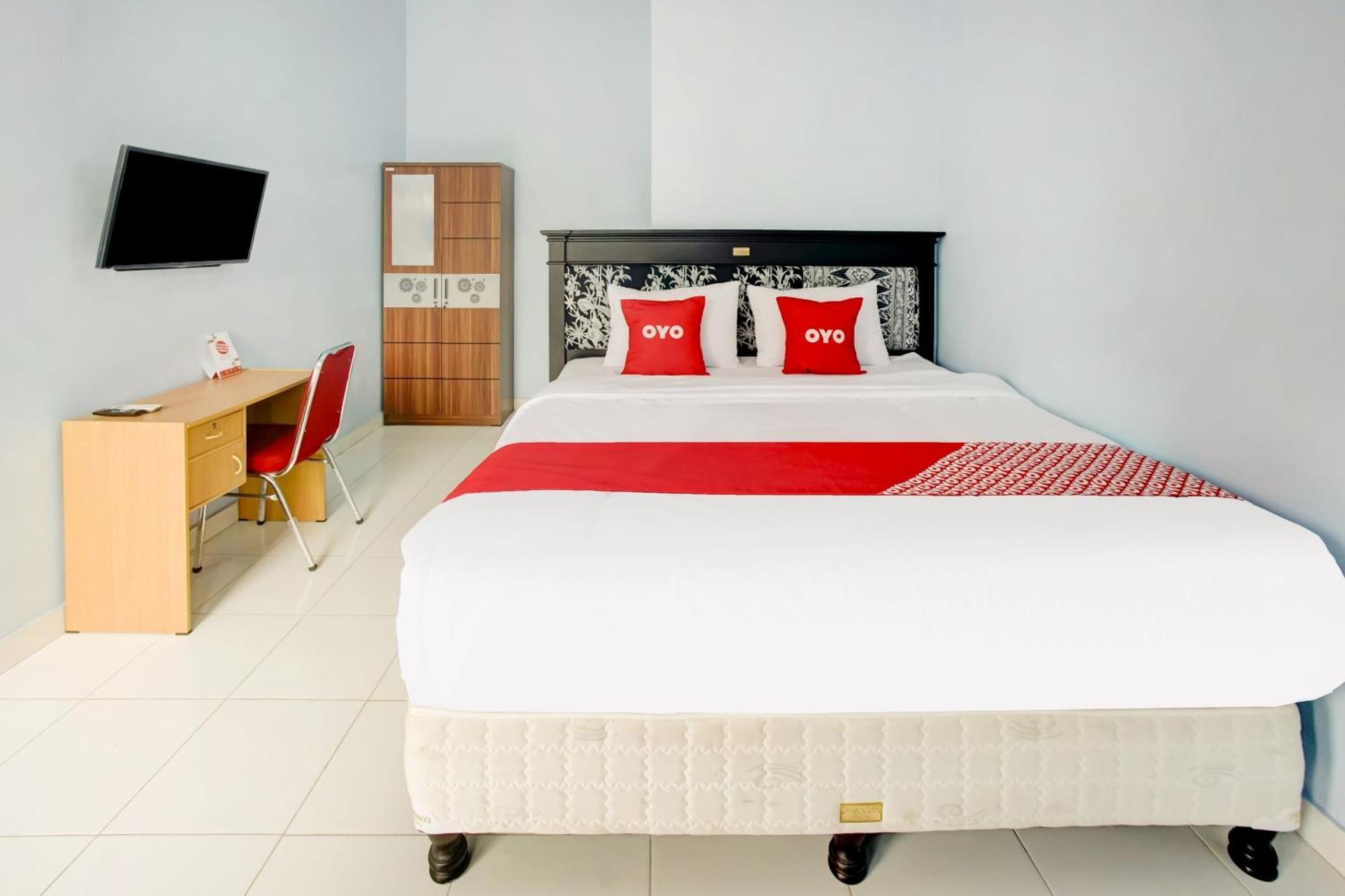 Oyo Life 3982 Azka Homestay Syariah 반다르 람풍 외부 사진